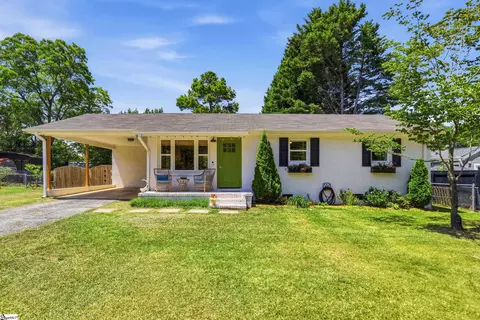 101 Dove Ln, Taylors, SC 29687