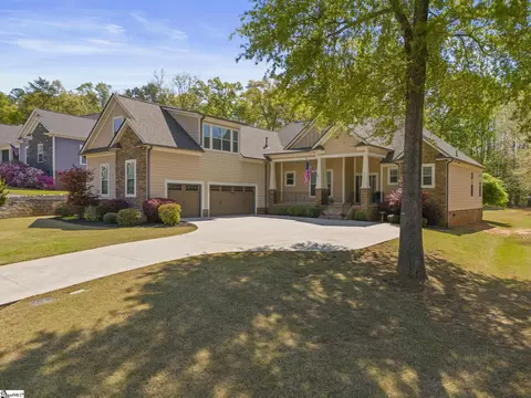 Exterior - 25 Firelight Ln, Easley, SC 29642 photo 4 of 14
