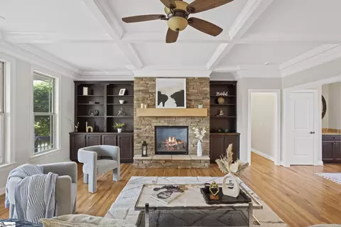 Living - 25 Firelight Ln, Easley, SC 29642 photo 3 of 3