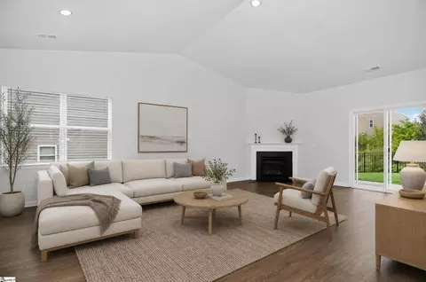 Living - 203 Light Spring Rd, Easley, SC 29642 photo 2 of 5