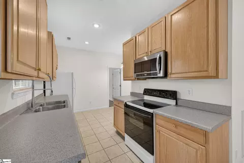 Kitchen - 103 A Reef Ct, Easley, SC 29642 photo 1 of 5