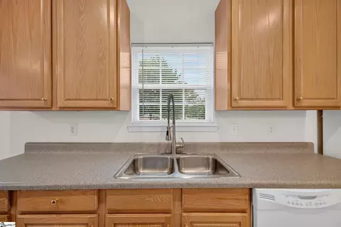 Kitchen - 103 A Reef Ct, Easley, SC 29642 photo 5 of 5