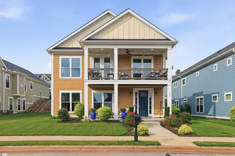 528 Coolwater Dr, Taylors, SC 29687