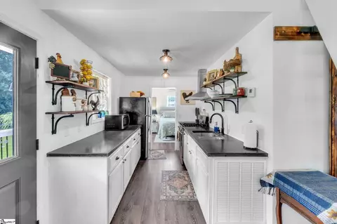 Kitchen - 408 Boyd Rd, Laurens, SC 29360 photo 1 of 3