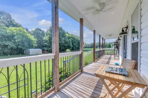 Exterior - 408 Boyd Rd, Laurens, SC 29360 photo 2 of 5