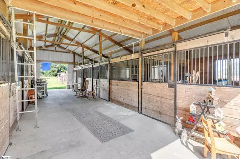 Entry Way - 408 Boyd Rd, Laurens, SC 29360 photo 4 of 5