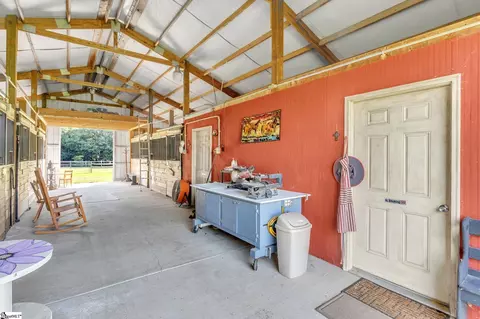 Entry Way - 408 Boyd Rd, Laurens, SC 29360 photo 5 of 5
