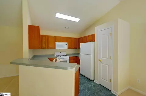 Kitchen - 313 Highgate Cir, Greer, SC 29650 photo 1 of 3
