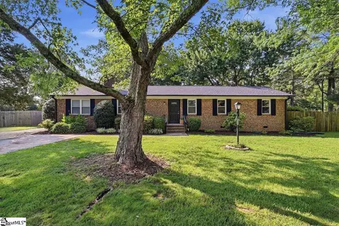600 Old Rutherford Rd, Taylors, SC 29687