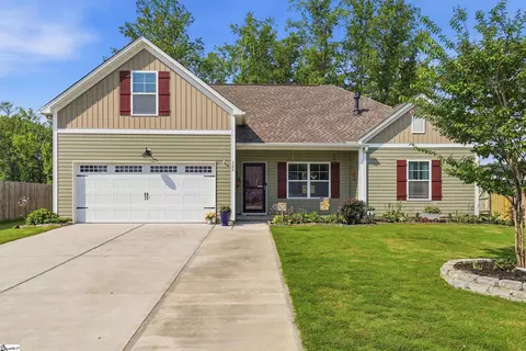 300 Icebow Rd, Fountain Inn, SC 29644