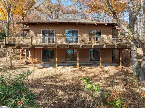 231 Perry Cir, Townville, SC 29689