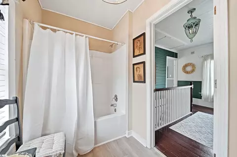 Bath - 124 E Mcgee St, Honea Path, SC 29654 photo 2 of 5