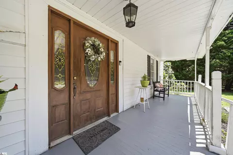 Exterior - 124 E Mcgee St, Honea Path, SC 29654 photo 5 of 10