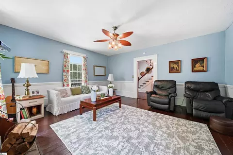 Living - 124 E Mcgee St, Honea Path, SC 29654 photo 1 of 3