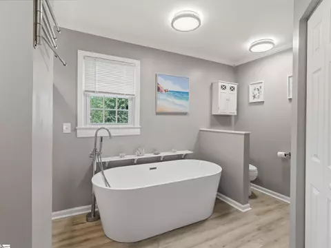 Bath - 371 Davis Rd, Pelzer, SC 29669 photo 2 of 8