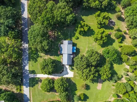 View/Area - 371 Davis Rd, Pelzer, SC 29669 photo 3 of 5
