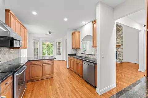 Kitchen - 6 Aldgate Way, Greer, SC 29650 photo 1 of 4