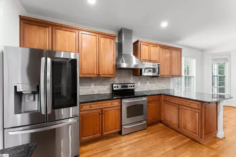 Kitchen - 6 Aldgate Way, Greer, SC 29650 photo 2 of 4