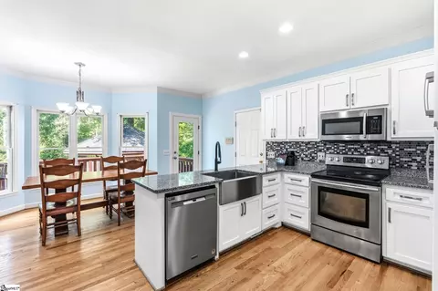Kitchen - 7 Shadetree Ct, Greer, SC 29651 photo 1 of 4