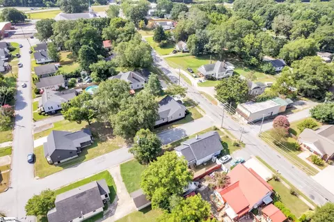 View/Area - 901 S 5th St, Easley, SC 29640 photo 6 of 7