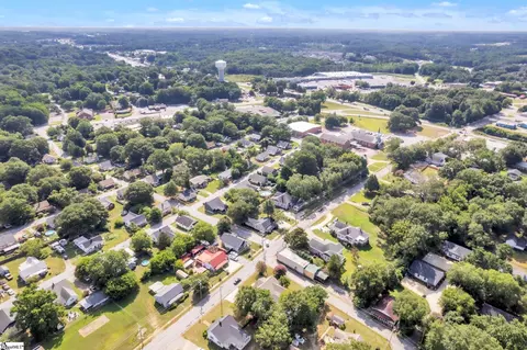 View/Area - 901 S 5th St, Easley, SC 29640 photo 5 of 7