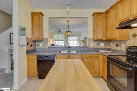 Kitchen - 307 Intrepid Ct, Greer, SC 29650 photo 4 of 5