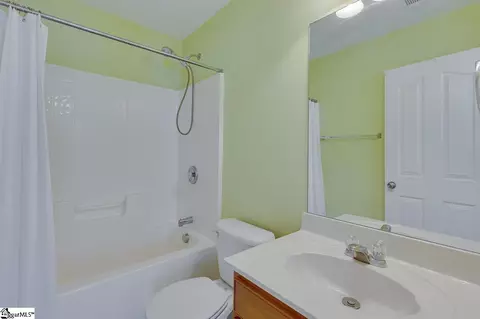 Bath - 307 Intrepid Ct, Greer, SC 29650 photo 3 of 3