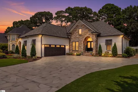 244 Chancellors Park Ct, Simpsonville, SC 29681