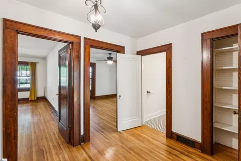 Entry Way - 321 S Pine St, Walhalla, SC 29691 photo 3 of 3