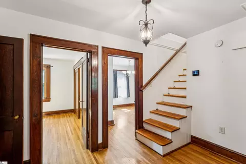 Entry Way - 321 S Pine St, Walhalla, SC 29691 photo 2 of 3