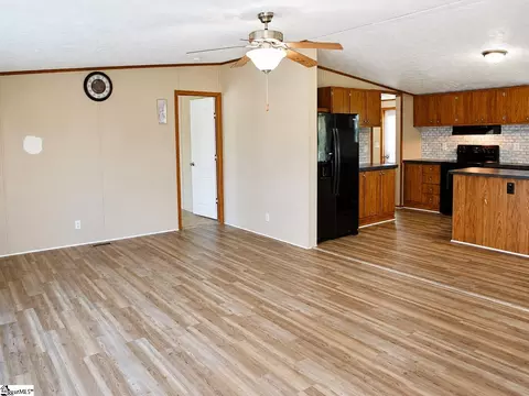 170 Cooper Rd, Campobello, SC 29322 photo 3