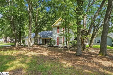 Exterior - 200 E Shefford St, Greer, SC 29650 photo 2 of 9