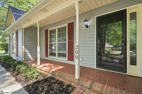 Exterior - 200 E Shefford St, Greer, SC 29650 photo 4 of 9