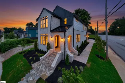 223 S Calhoun St, Greenville, SC 29601