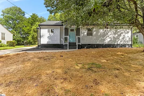 12 E Decatur St, Greenville, SC 29617