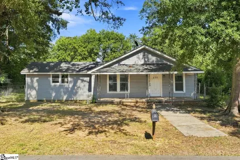 322 W Wilburn Ave, Greenville, SC 29611