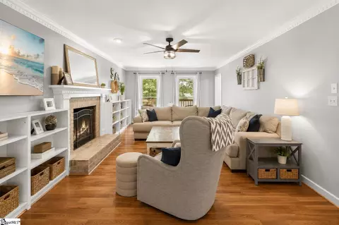 Living - 8 River Way Dr, Greer, SC 29651 photo 3 of 3