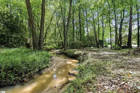 17 Porcher Ln, Easley, SC 29642