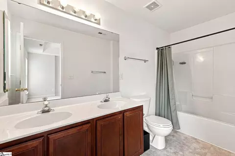 Bath - 154 Spring Crossing Cir, Greer, SC 29650 photo 1 of 2