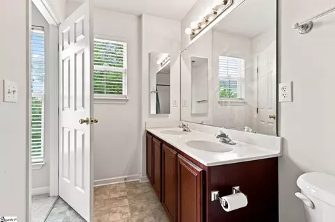 Bath - 154 Spring Crossing Cir, Greer, SC 29650 photo 2 of 2