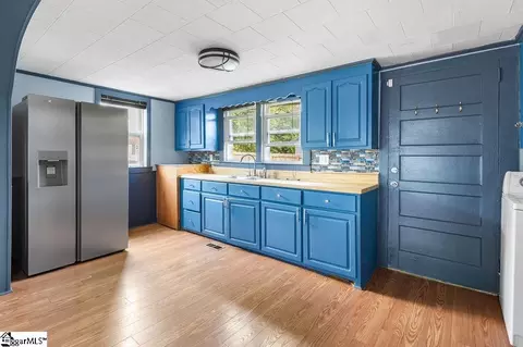 Kitchen - 6 Lyman St, Pelzer, SC 29669 photo 1 of 3