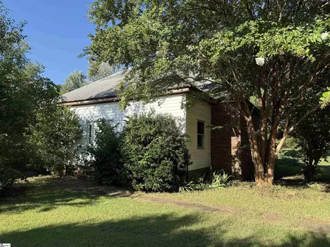 1019 Dunklin Bridge Rd, Fountain Inn, SC 29644