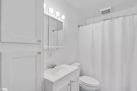 Bath - 131 B D Johnston Rd, Central, SC 29630 photo 2 of 2