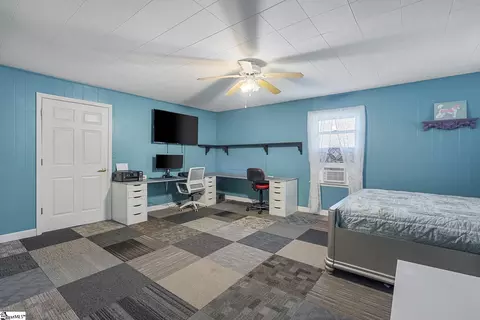 Bedroom - 131 B D Johnston Rd, Central, SC 29630 photo 1 of 3