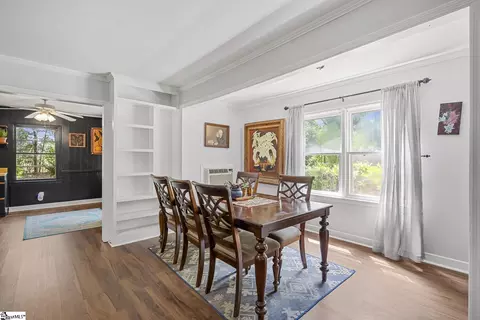 Dining - 131 B D Johnston Rd, Central, SC 29630 photo 2 of 2