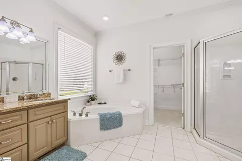Bath - 210 Steadman Way, Greer, SC 29650 photo 1 of 7