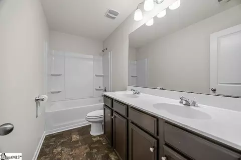 Bath - 415 Victory Ln, Moore, SC 29369 photo 3 of 5