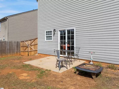 Exterior - 415 Victory Ln, Moore, SC 29369 photo 9 of 10