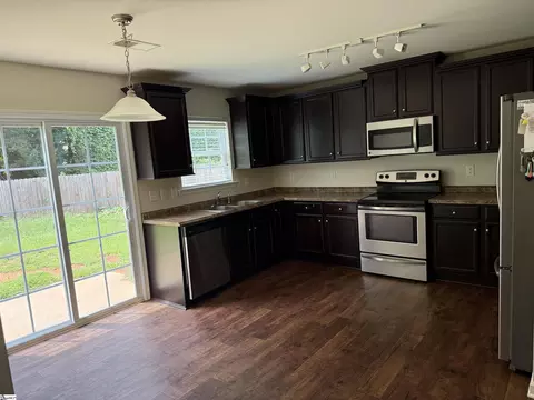 Kitchen - 415 Victory Ln, Moore, SC 29369 photo 1 of 2