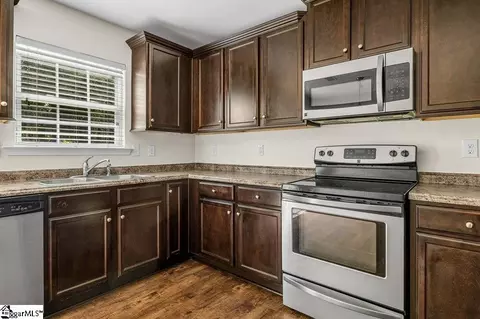 Kitchen - 415 Victory Ln, Moore, SC 29369 photo 2 of 3